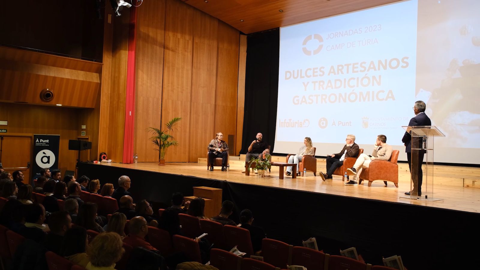 La jornada d’InfoTúria fa valdre i valora els torrons de Casinos