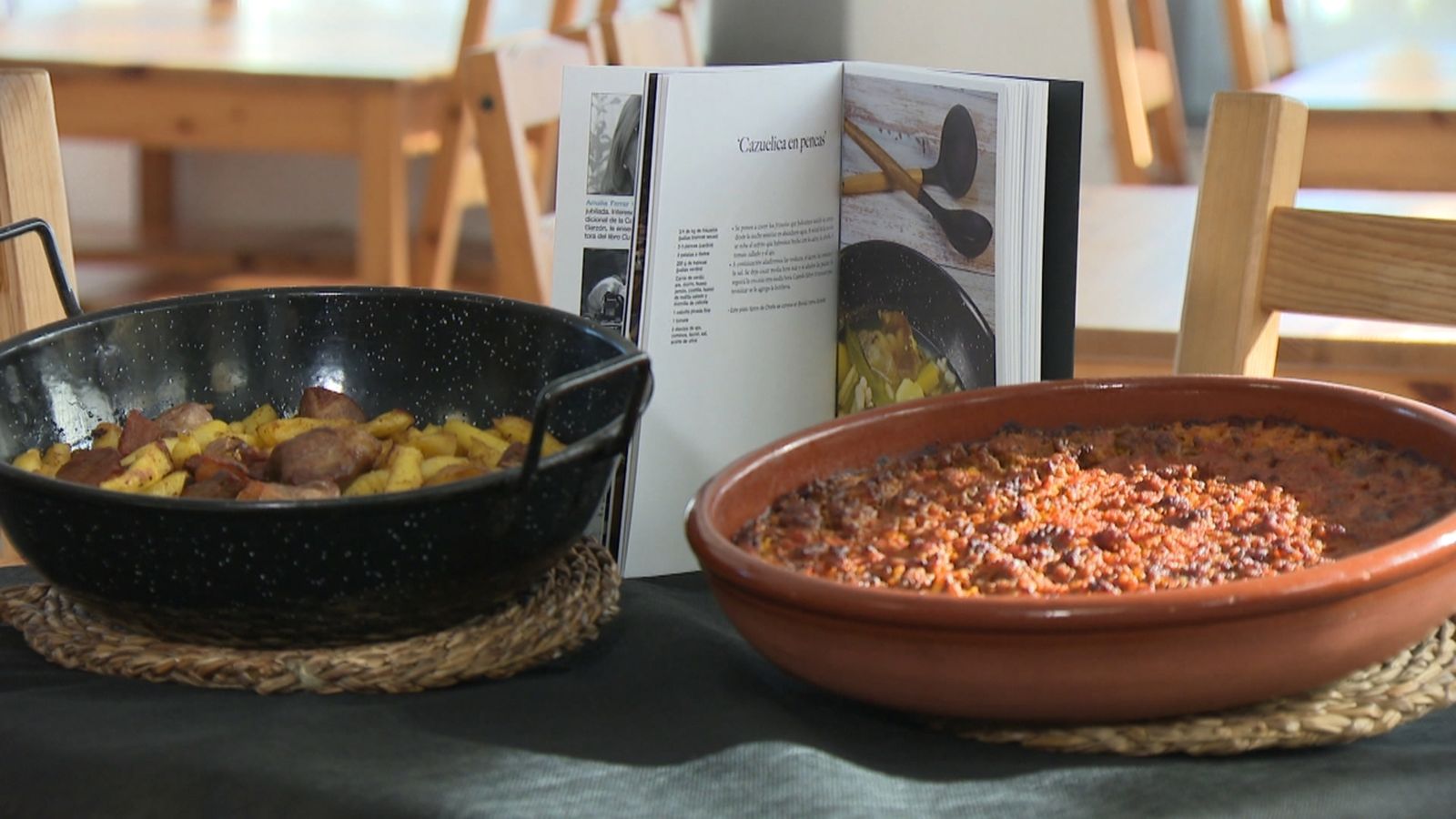 El llibre arreplega les receptes tradicionals de la comarca