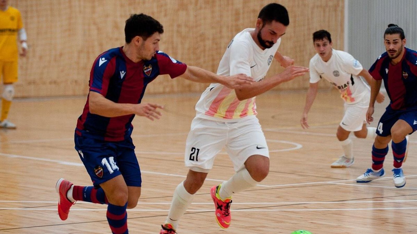 El Llevant de futbol sala comunica nou casos positius de coronavirus