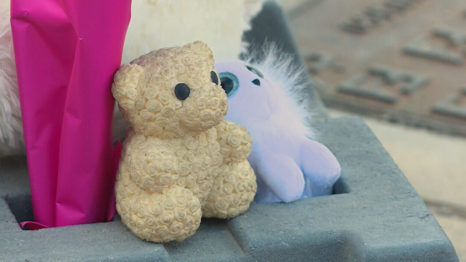 Les famílies van deixar ninos en el lloc dels fets, en senyal de dol