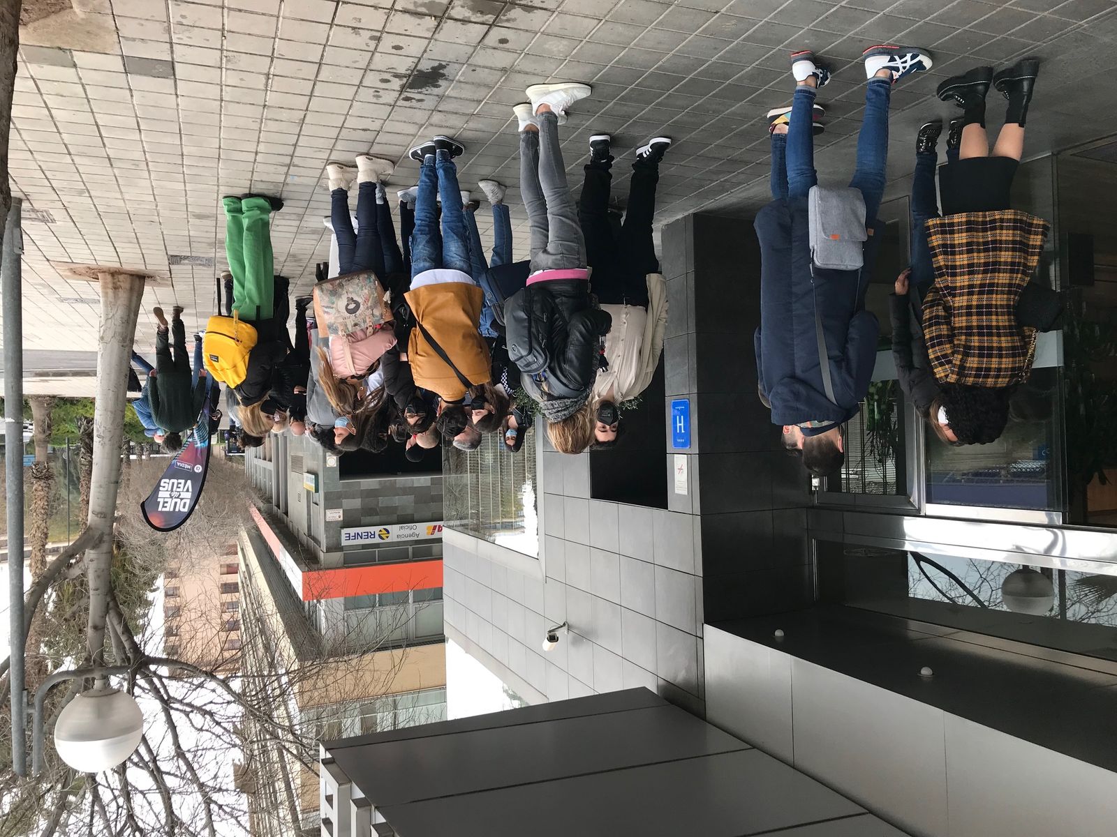 Les proves de preselecció han ocasionat cues al voltant de L'AC Hotel Marriott Alacant