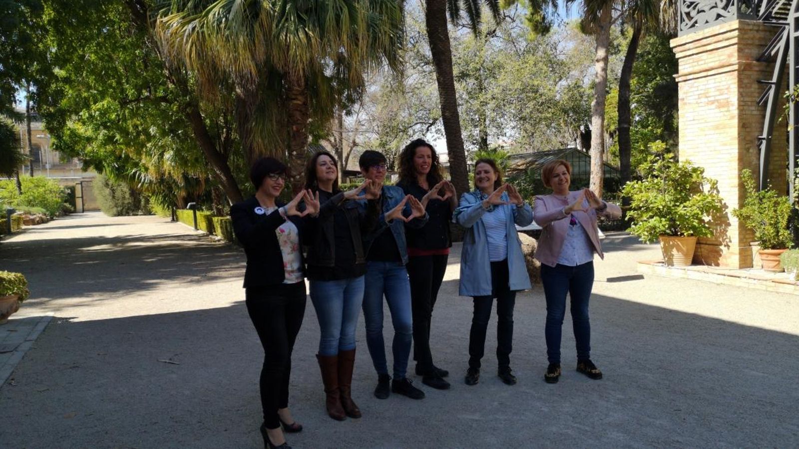 Podem i Esquerra Unida proposen una conselleria pròpia de feminisme i drets LGTBI