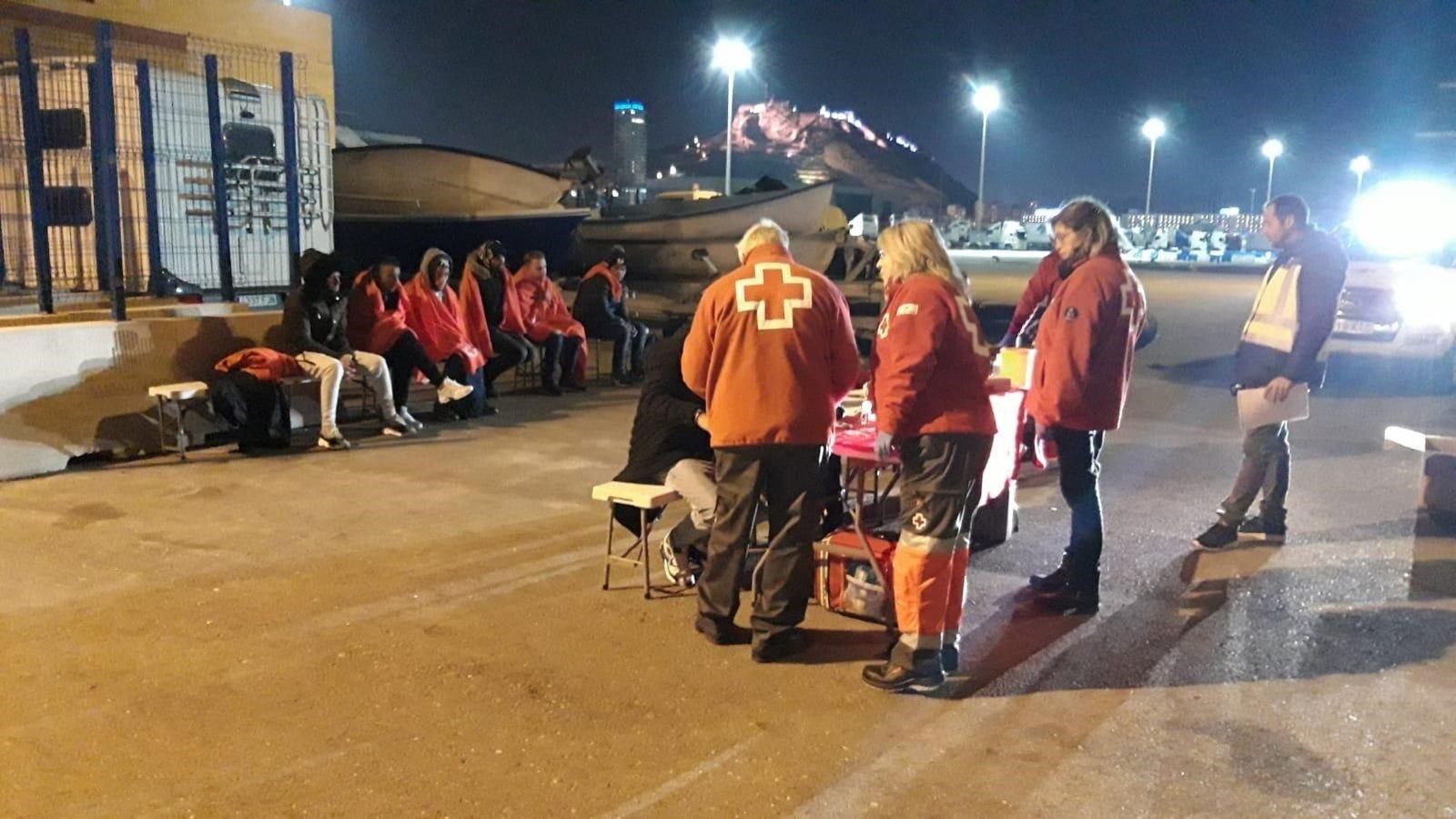 Intercepten dues pasteres amb vora trenta migrants a Torrevella i l’Alfàs del Pi