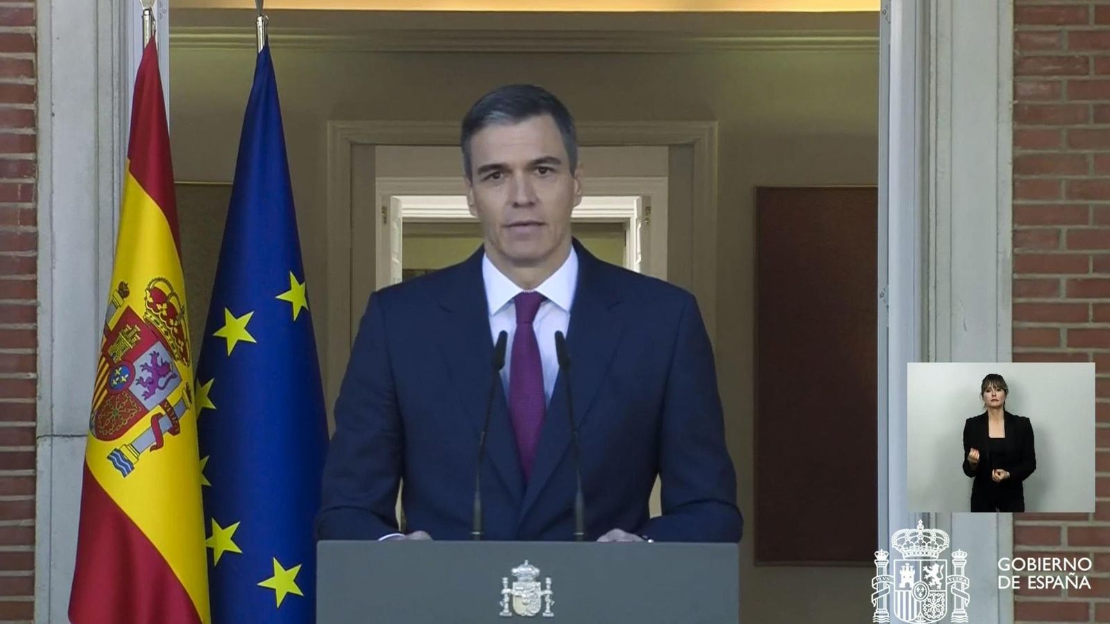 Compareixença de Pedro Sánchez per a anunciar que no renuncia a la presidència del govern