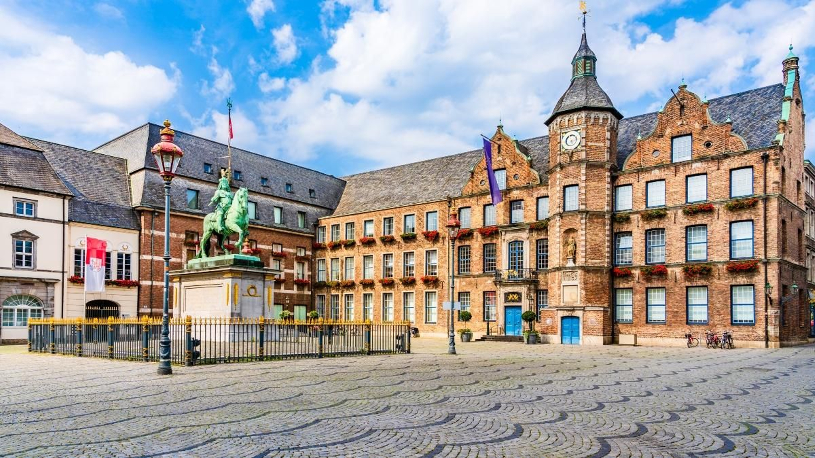 El centre històric de Düsseldorf és un lloc de visita obligatòria