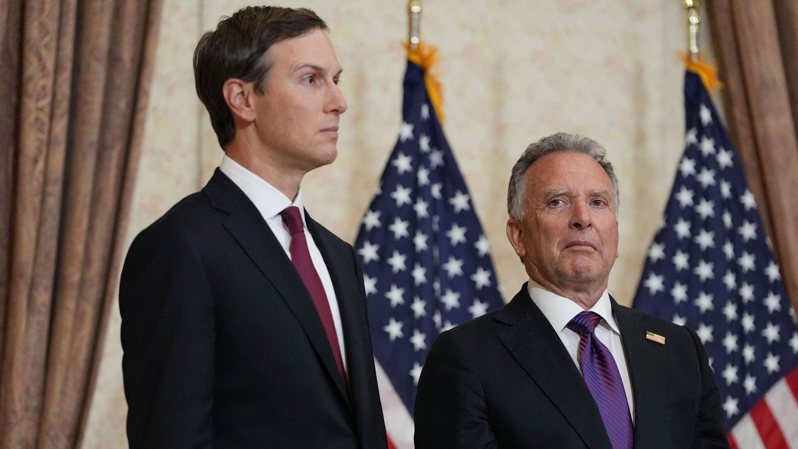 D'esquerra a dreta, Jared Khusner i Jacquelyn Martin