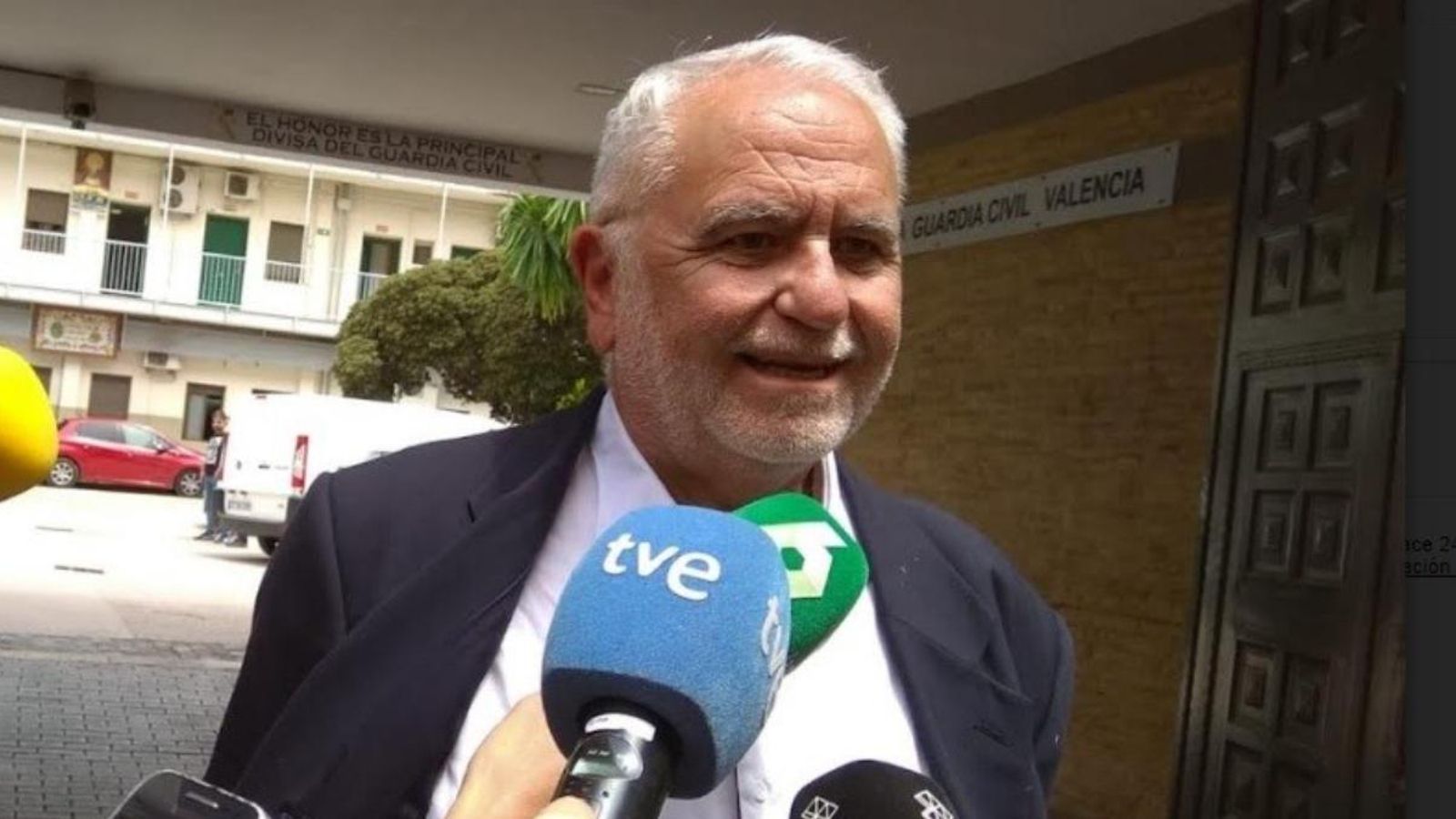 Cotino va acudir a l'acte de presentació d’ètica policial i ciutadania que va tindre lloc a la sala de premsa de Canillas Cotino va acudir a l'acte de presentació d’ètica policial i ciutadania que va tindre lloc a la sala de premsa de Canillas