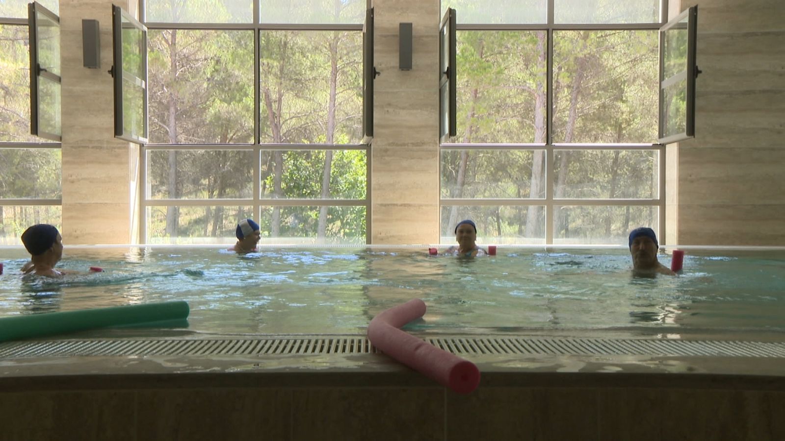 El balneari de Cofrents reobri les portes un any després