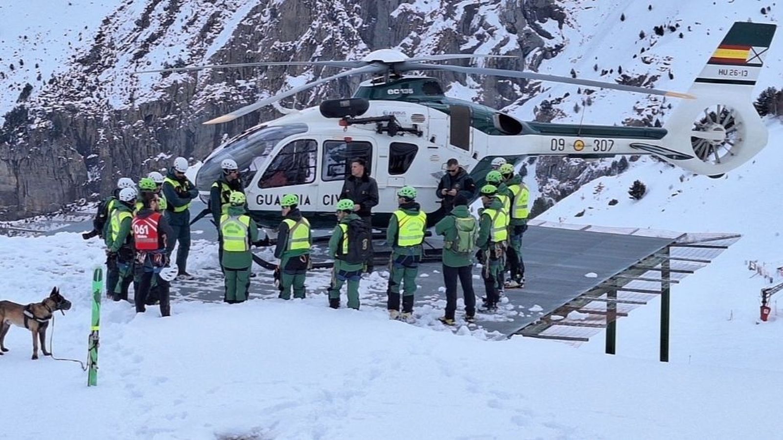 El grup d'experts de muntanya de la Guàrdia Civil a Panticosa, en una imatge d'arxiu