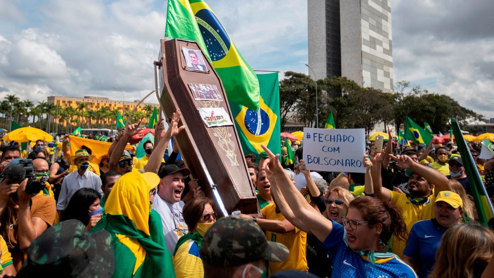 Partidaris del president del Brasil, Jair Bolsonaro, aquest diumenge a Brasília