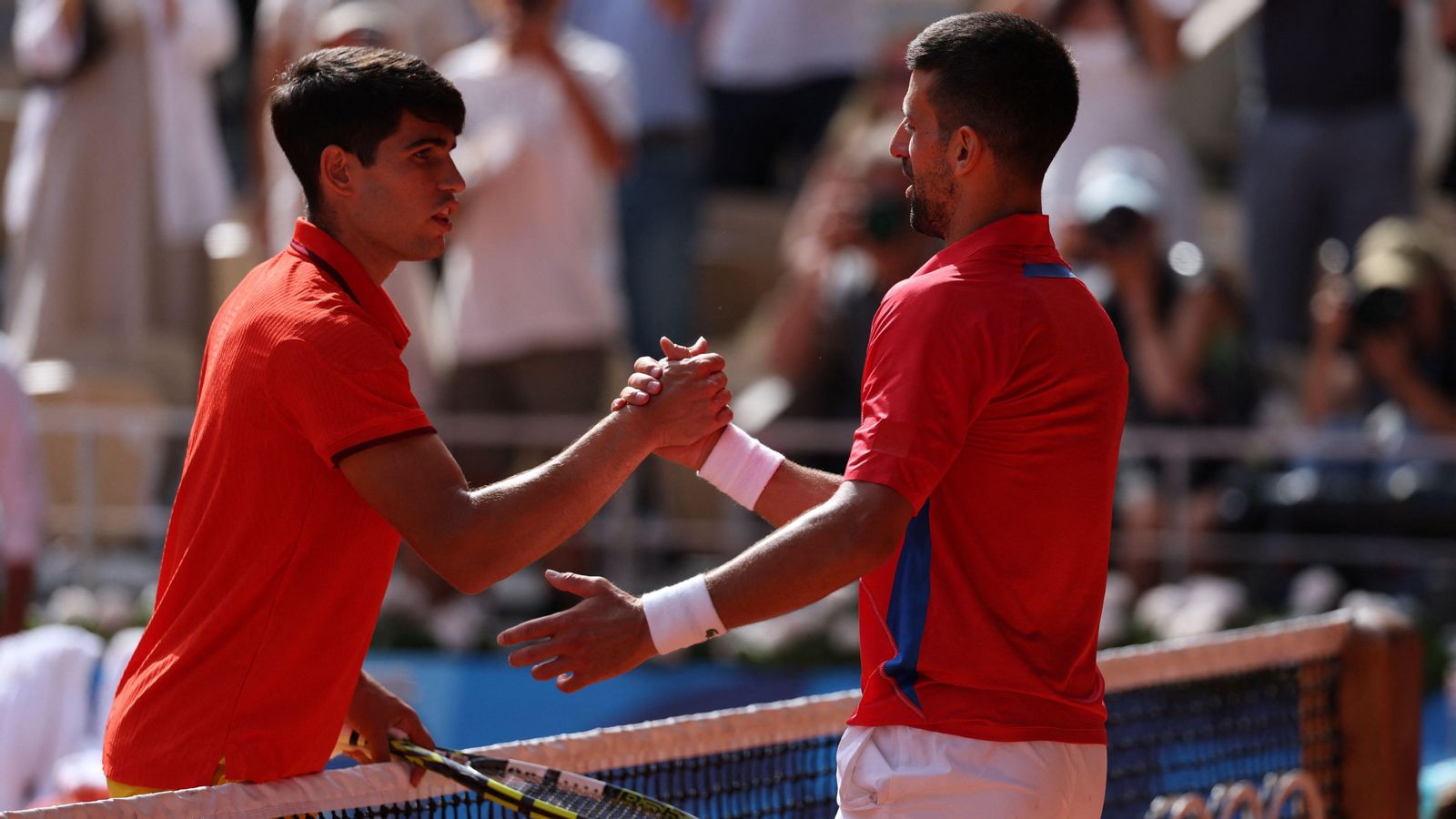 Alcaraz felicita Djokovic