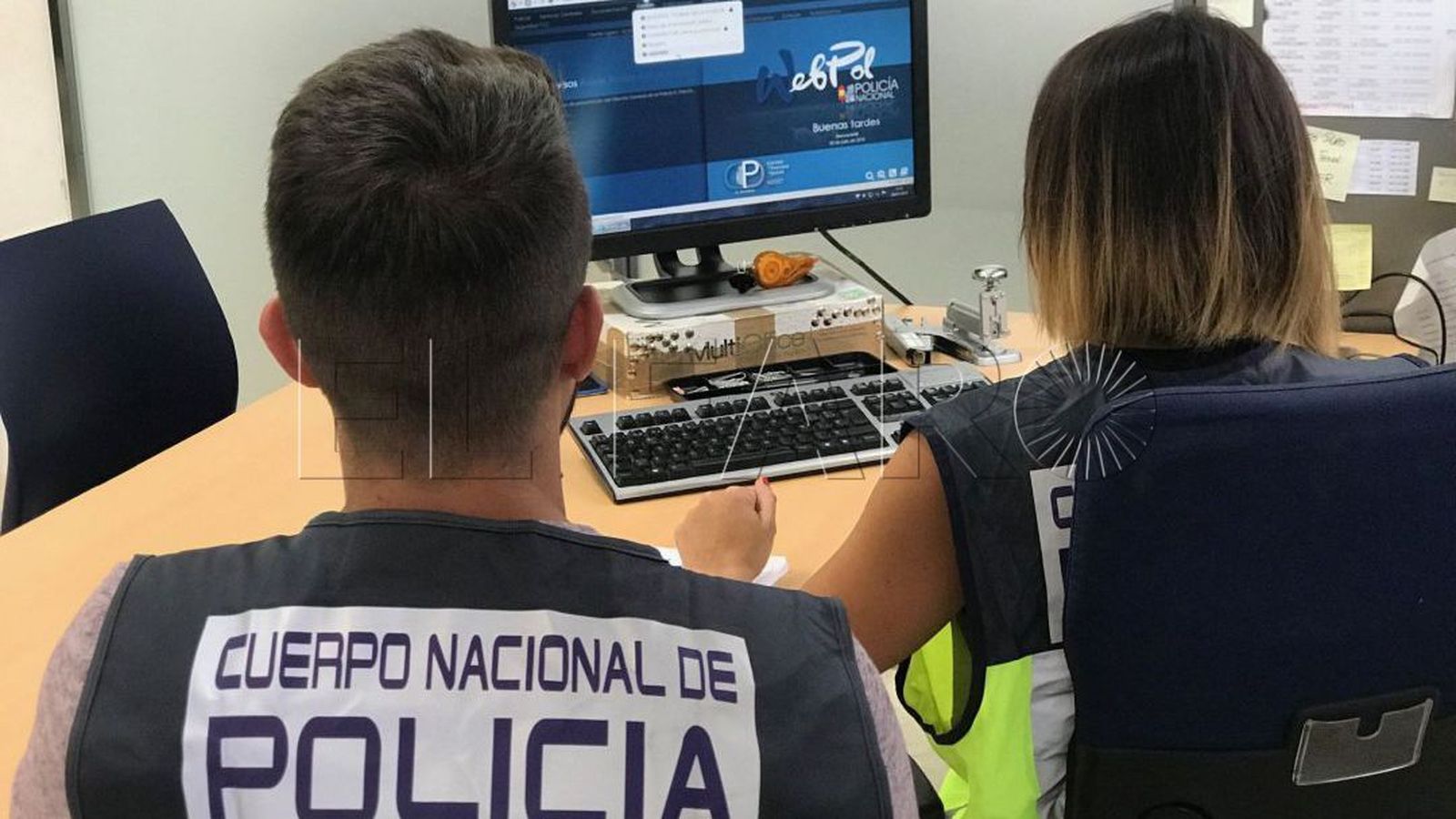 Agents del Cos Nacional de Policia