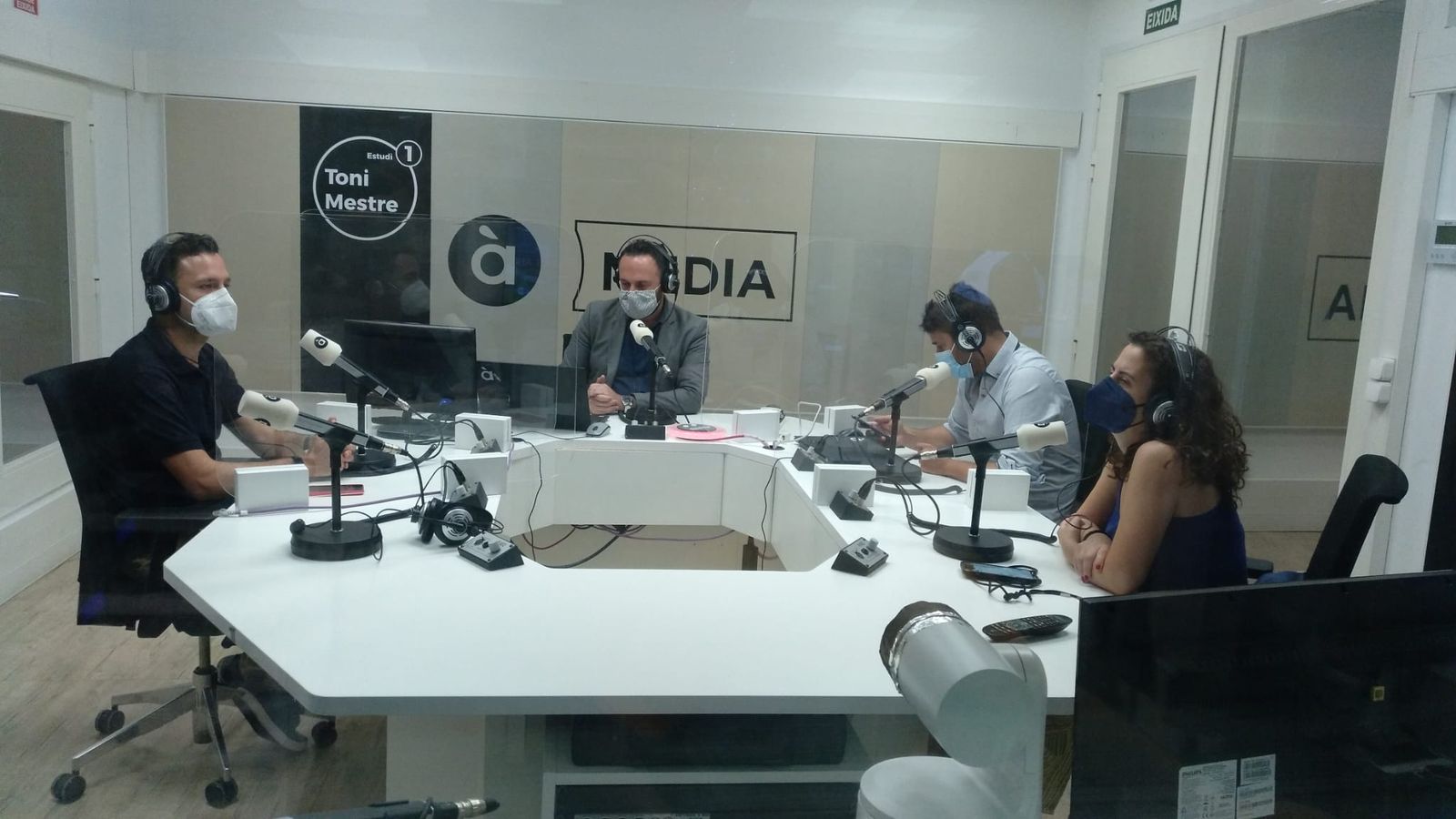 15.06.2021 |  Línia de fons | La tertúlia | Streaming