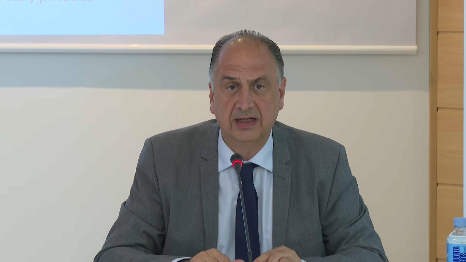 El conseller d'Emergències, Juan Carlos Valderrama