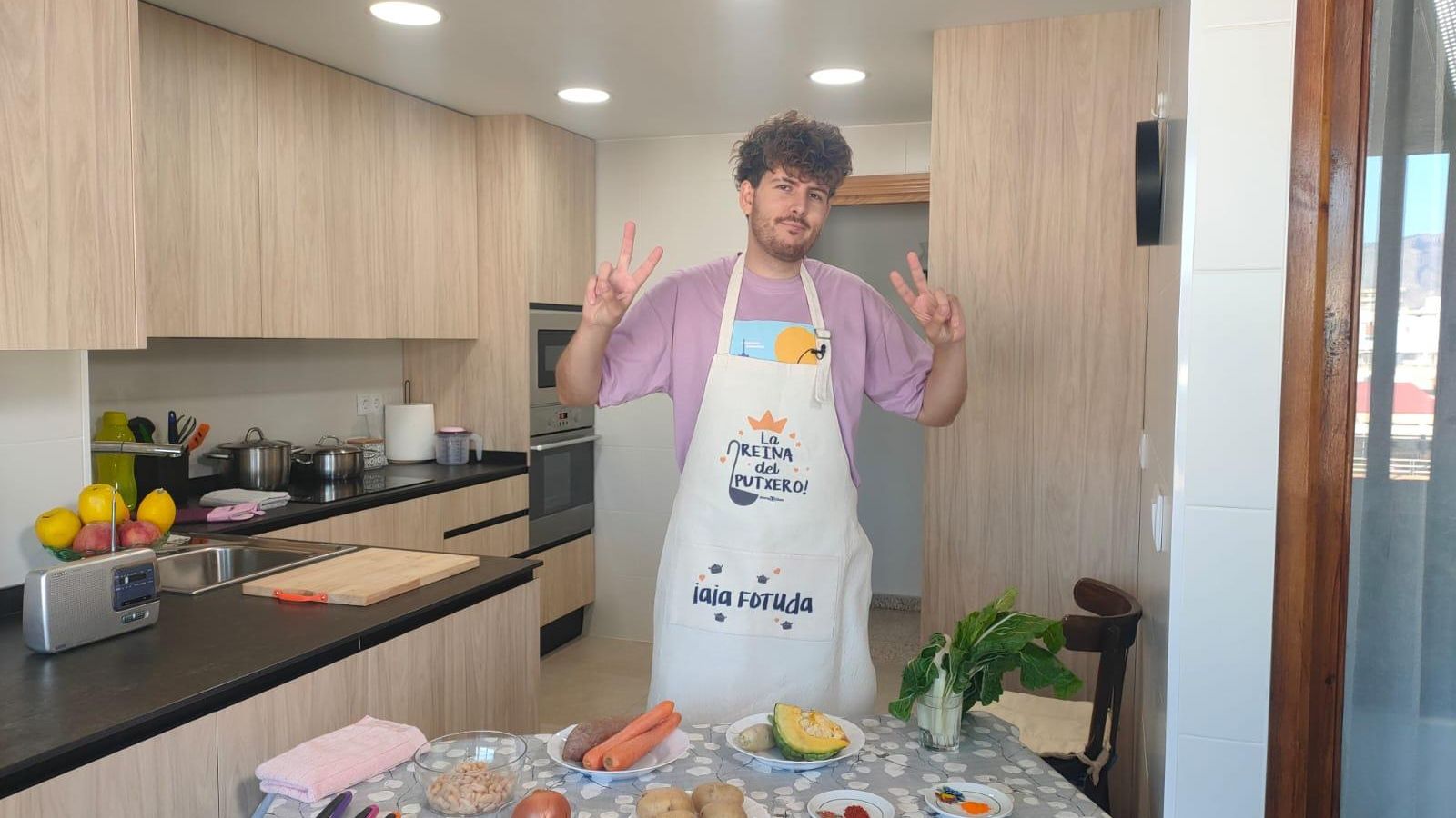 Fran Tudela, Cabrafotuda, es prepara per a concursar en 'Tupper Club'