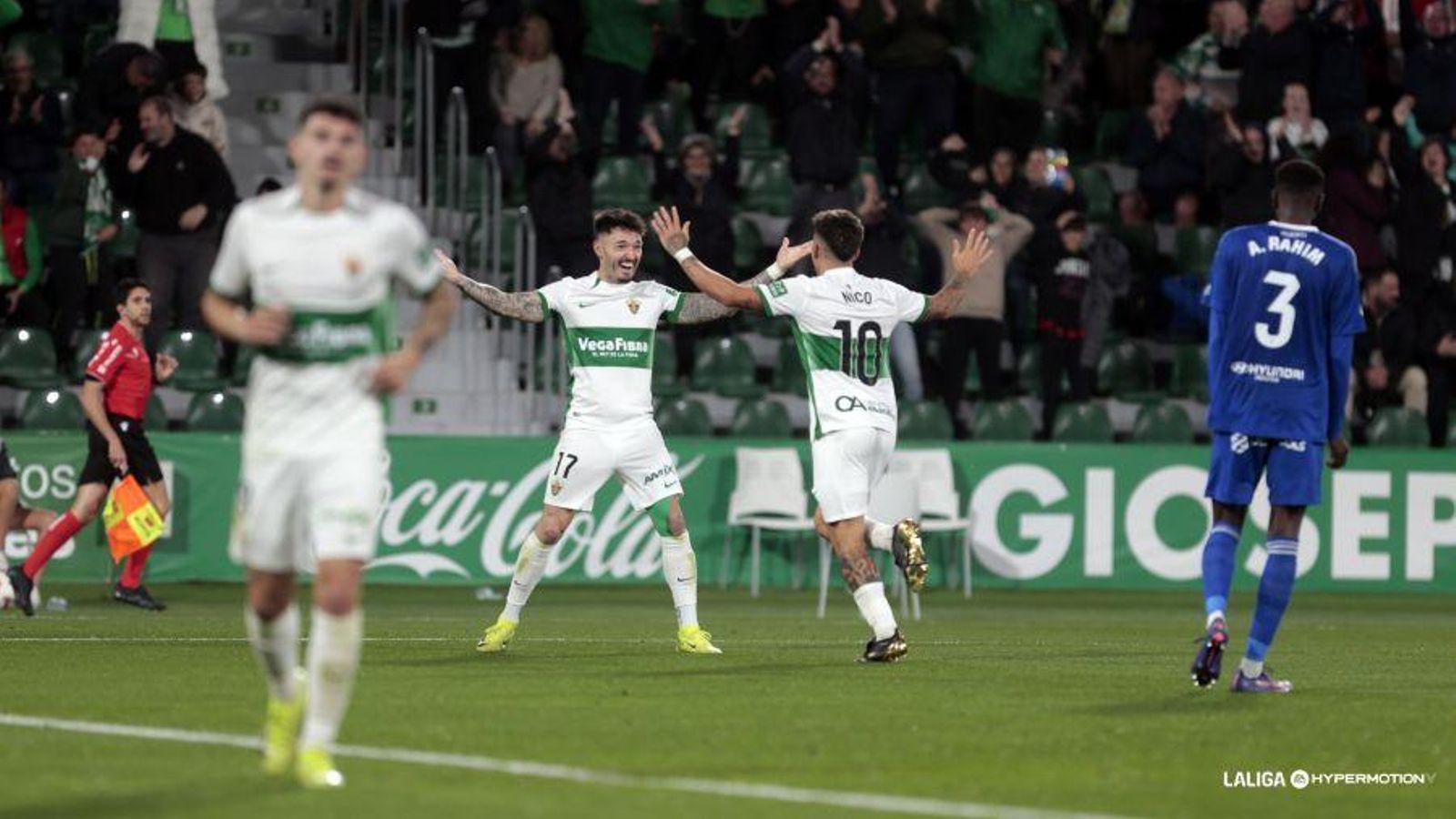 L'Elx va golejar 4-0 l'Oviedo en el duel de la temporada passada, en Segona Divisió, al Martínez Valero L'Elx va golejar 4-0 l'Oviedo en el duel de la temporada passada, en Segona Divisió, al Martínez Valero