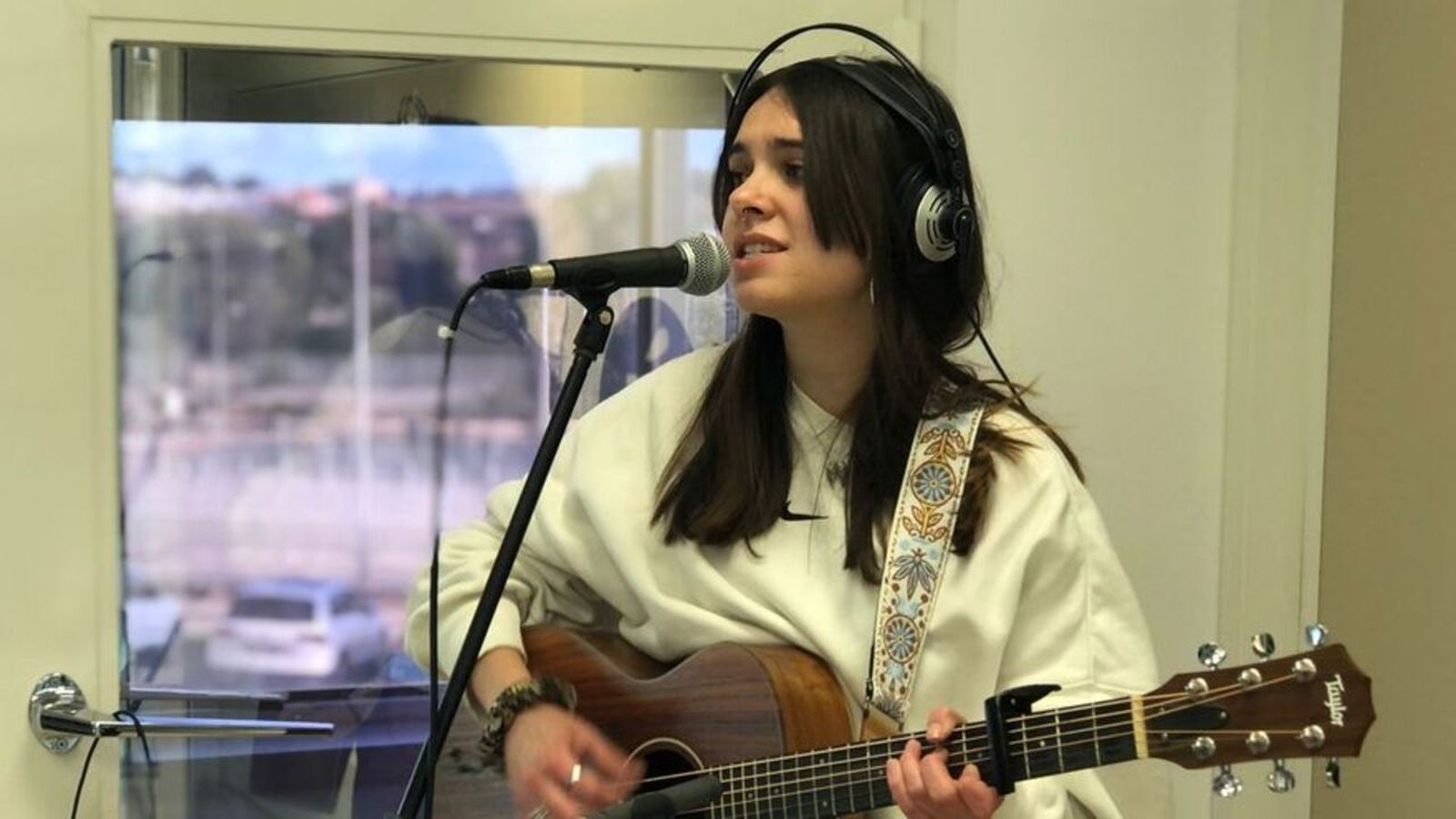18.01.2023 | 18.01.2023 | Música en directe amb Esther