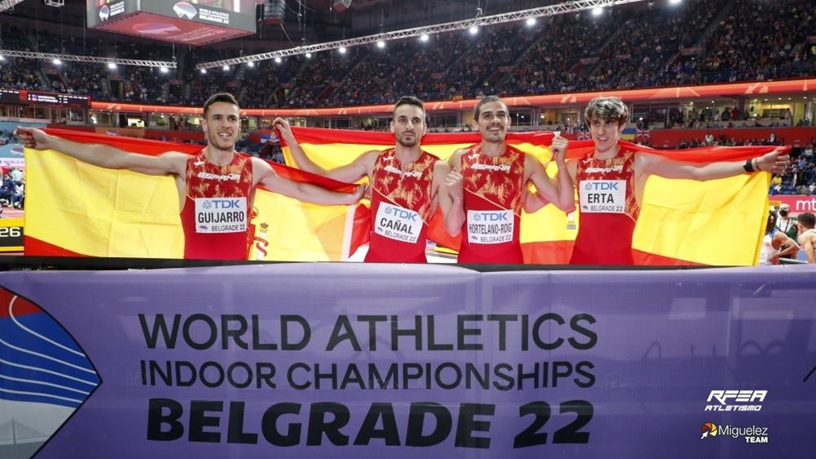 Bruno Hortelano, Iñaki Cañal, Manuel Guijarro i Bernat Erta després de la final FOUMFFqXoAYIK2k