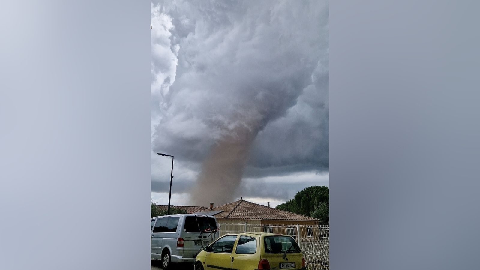 Un tornado prop de Carcassona, a França