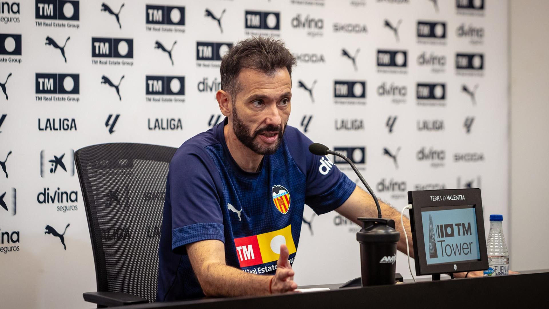 Carlos Corberán, entrenador del València CF