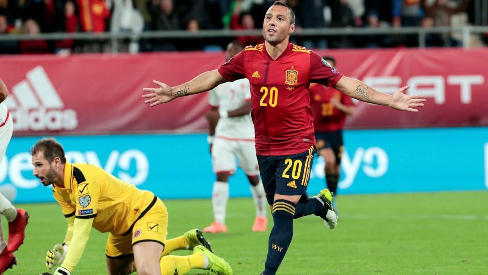 Cazorla celebra el seu gol