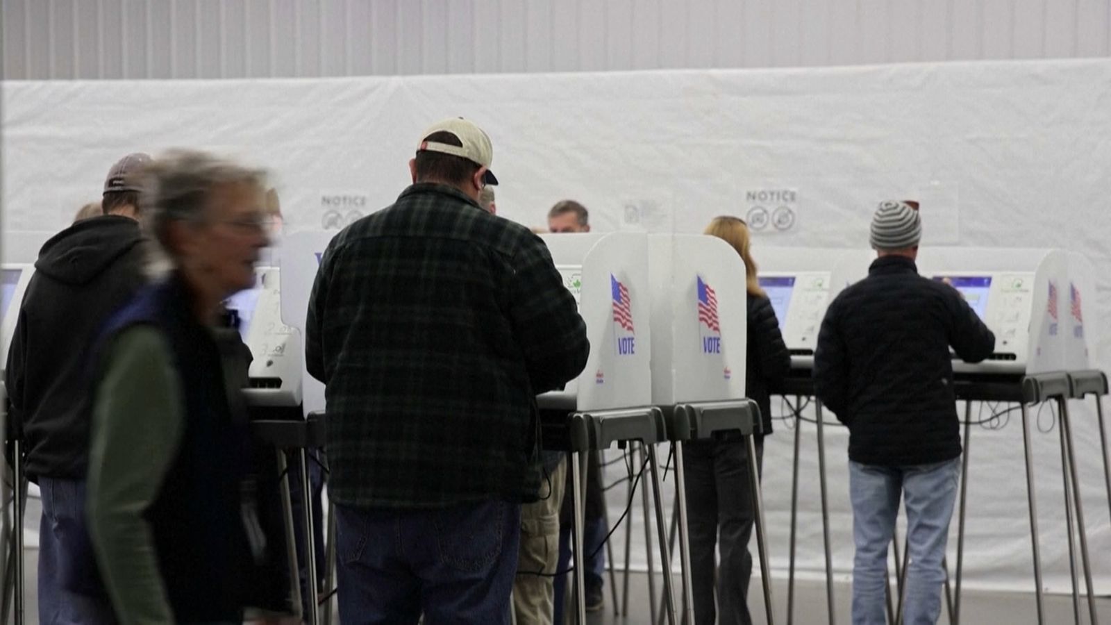 En unes memòries llançades en plena campanya, Melania Trump ha defensat que "són les dones les que han de decidir"