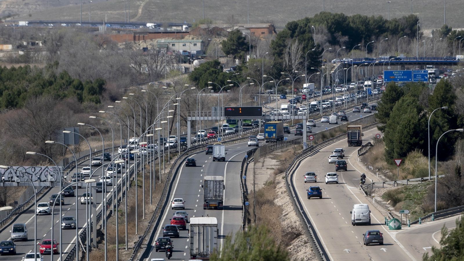 Retencions a l'A-3 en una imatge d'arxiu