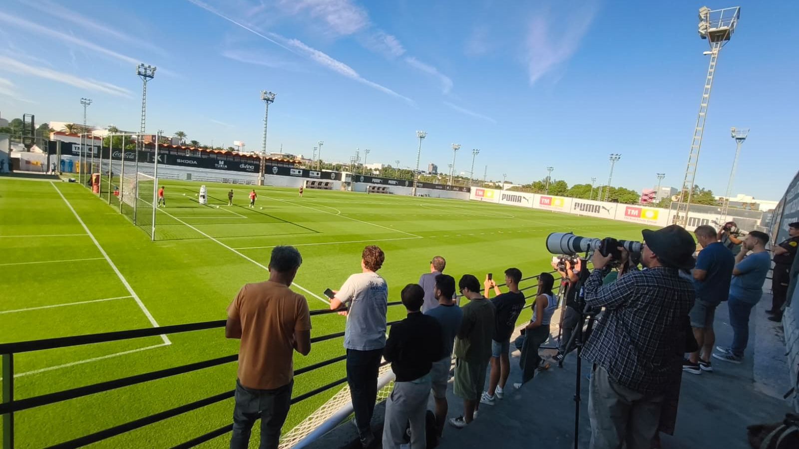 El València CF obri l'entrenament a la premsa