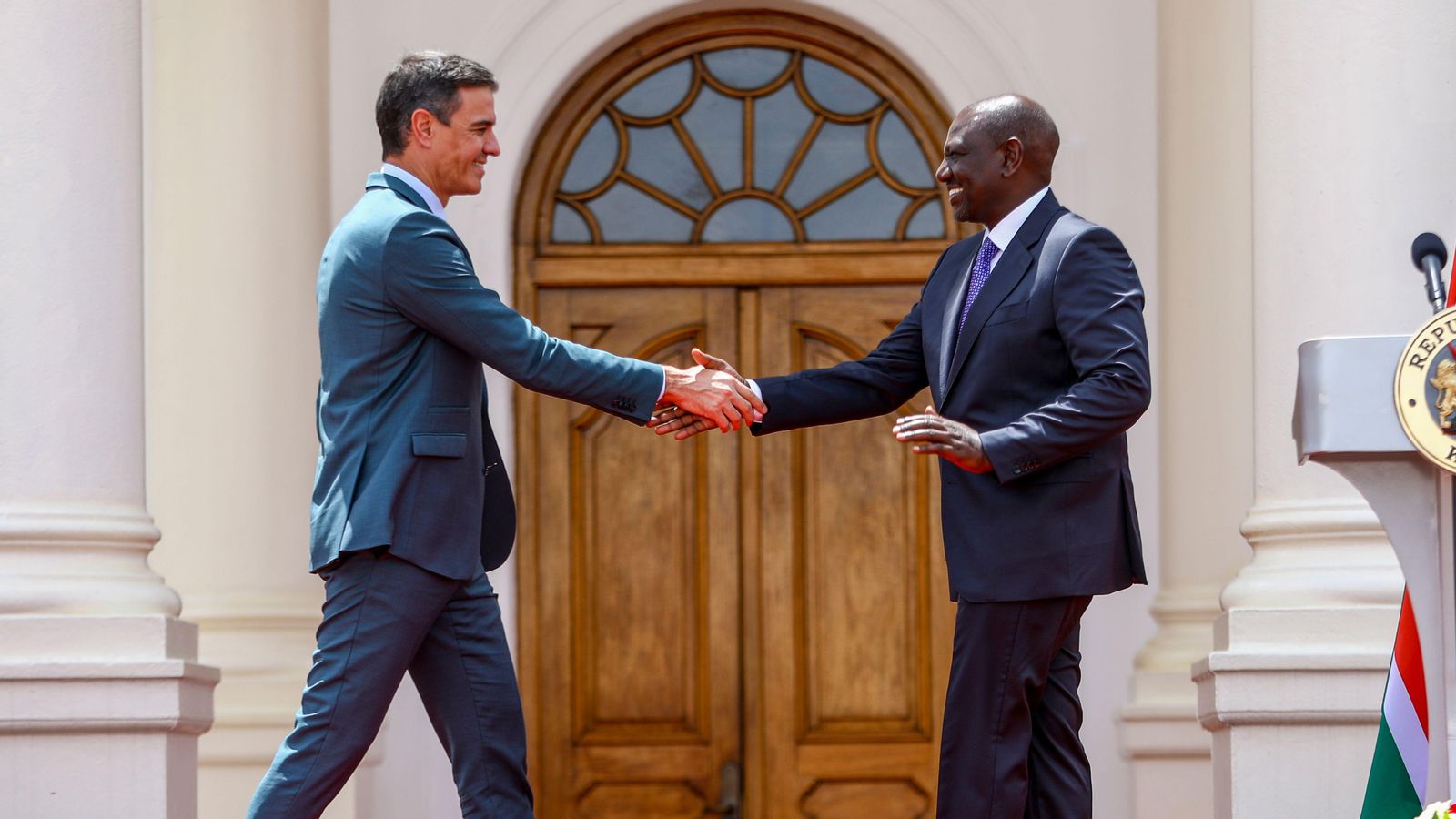 El president del govern espanyol, Pedro Sánchez, amb el president de Kenya, William Ruto