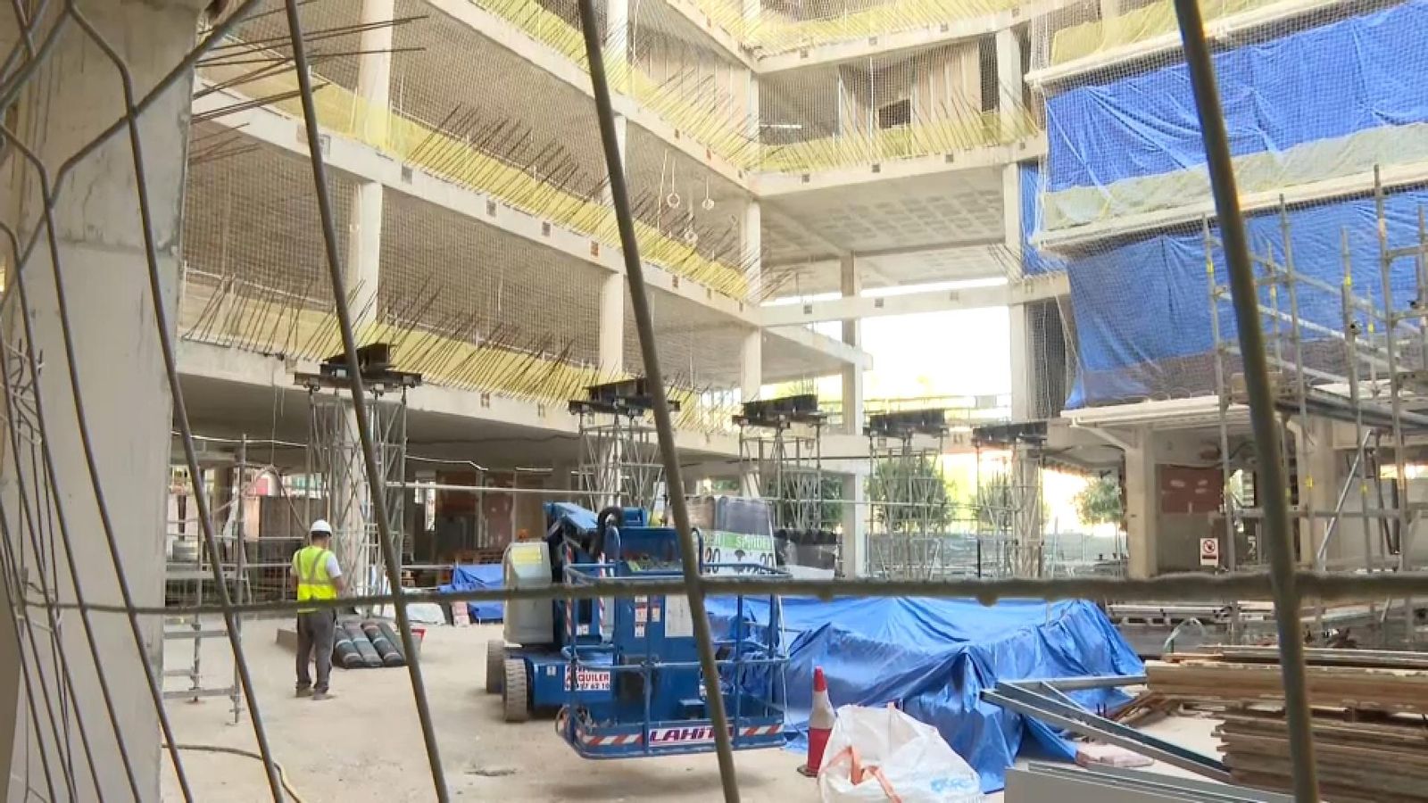 En imatge, l'estat actual de les obres de la Ciutat de la Justícia d'Alacant
