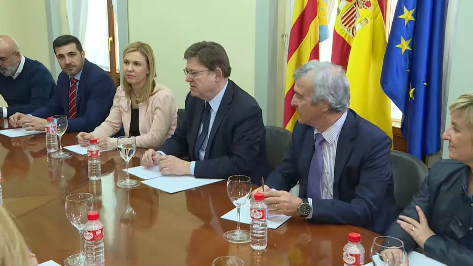 El president de la Generalitat, Ximo Puig, reunit amb la junta directiva de l'entitat empresarial.