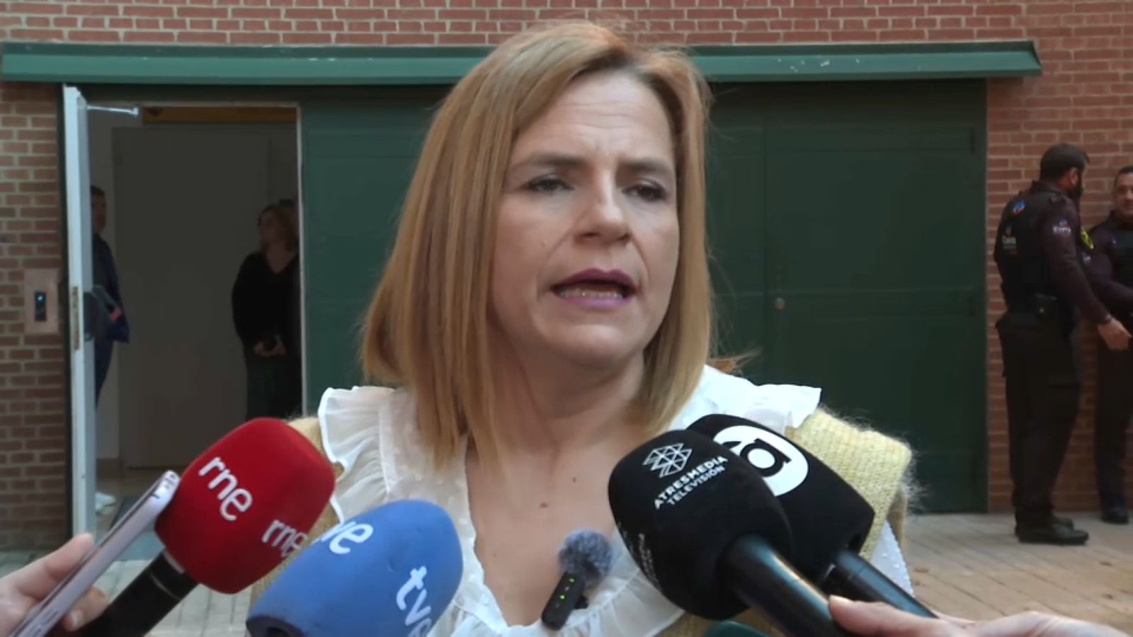 Pilar Bernabé atén els mitjans este dimarts