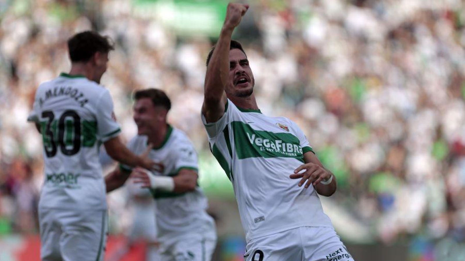 André Silva celebra el primer gol del partit