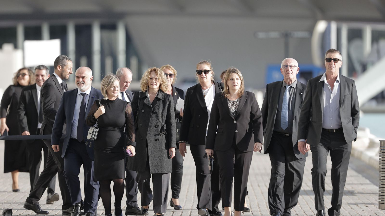 Arriben alcaldes dels municipis afectats de l'Horta Sud