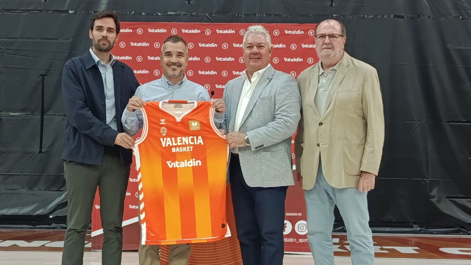 Javi Torralba, amb la camiseta del València Basket