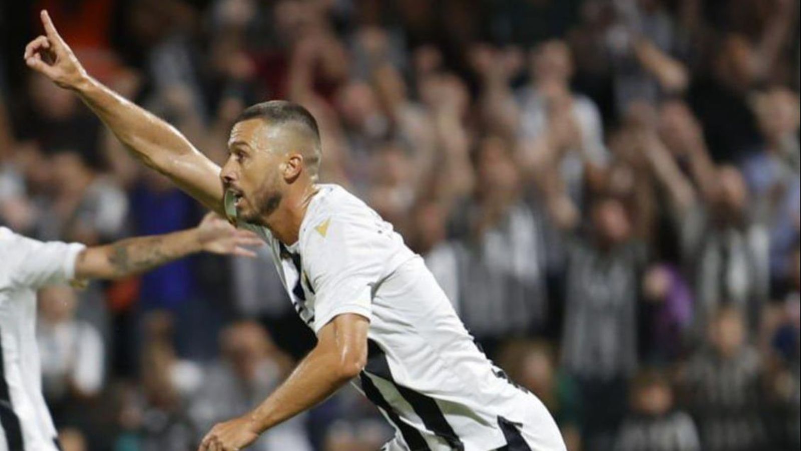 De Miguel fa el gol de la victòria del Castelló