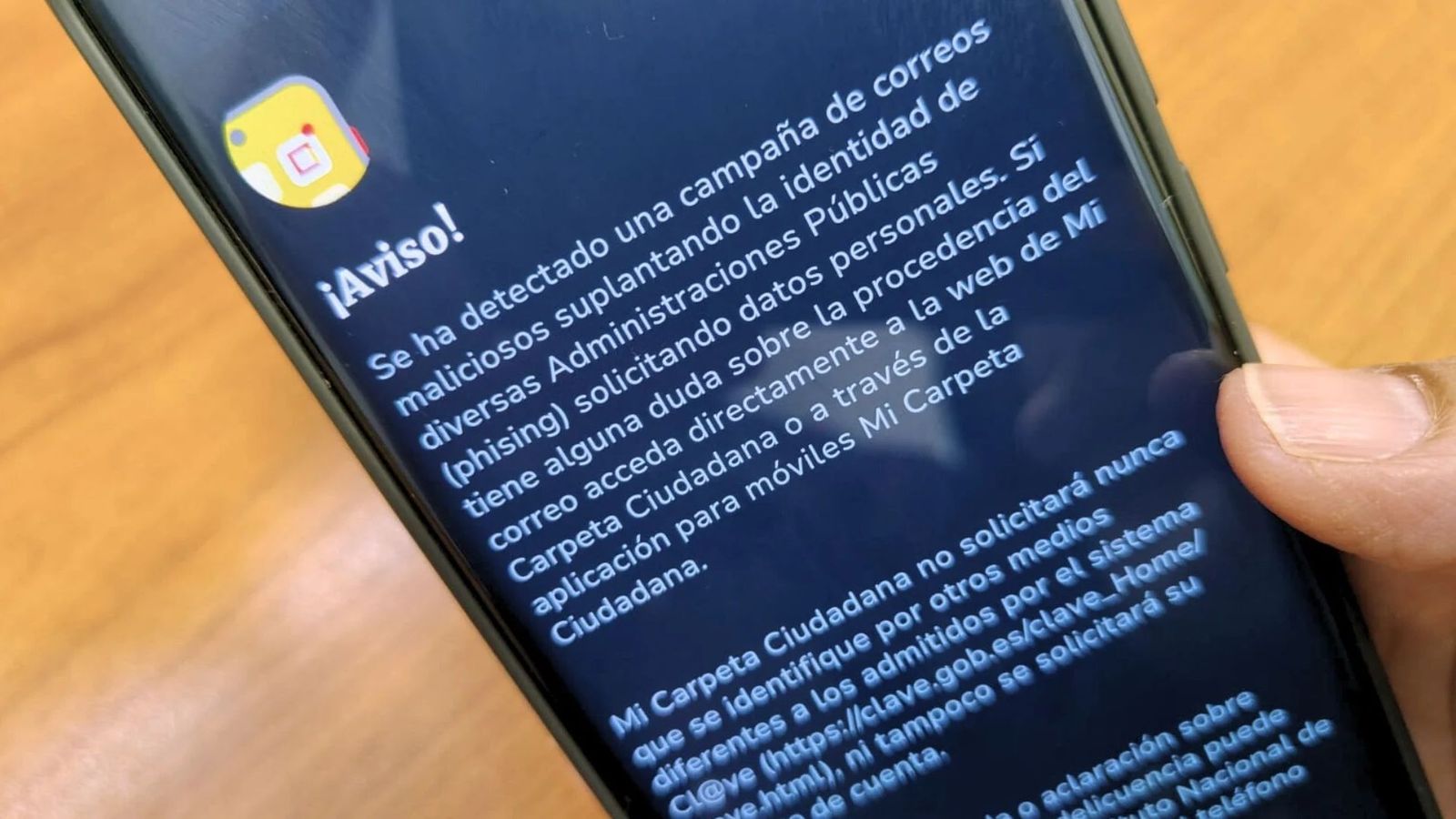 Avís de correus maliciosos