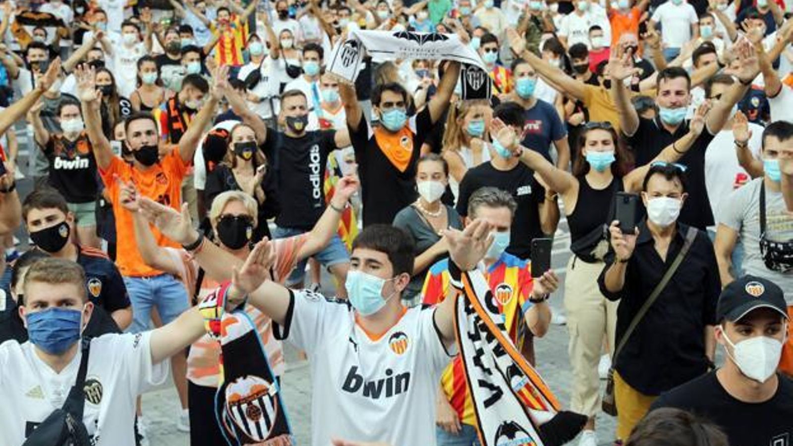 Aficionats del València en una imatge d'arxiu