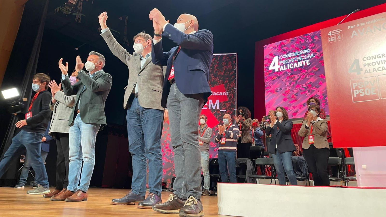 El secretari general del PSPV-PSOE, Ximo Puig, i el nou secretari general a la província d'Alacant, Alejandro Soler