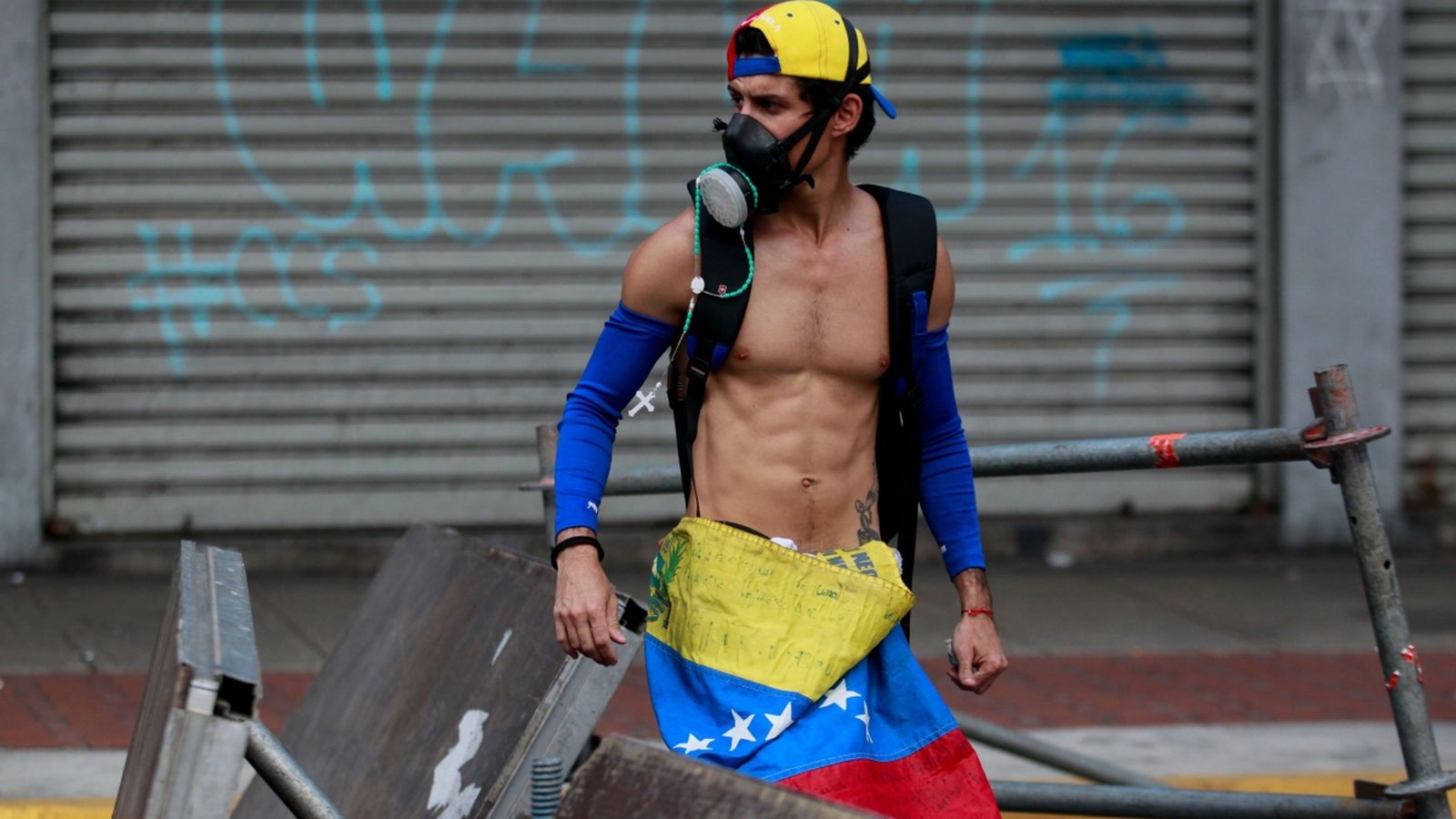 Manifestant en una protesta contra Nicolás Maduro, a Caracas (Veneçuela)