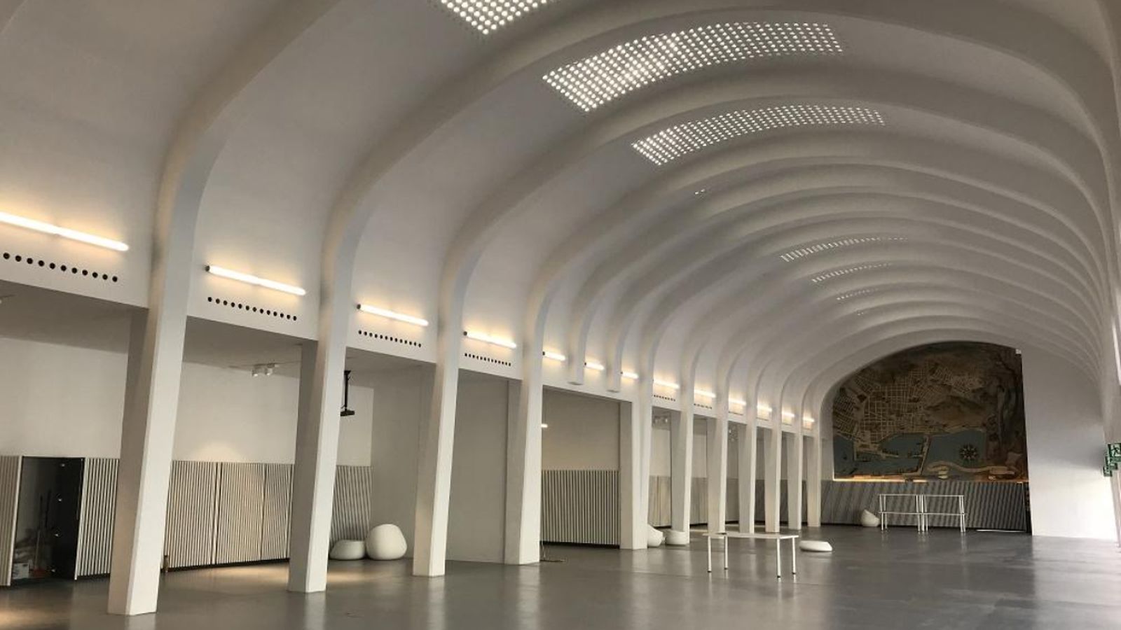 Interior de l'Edifici Sèneca, l'antiga estació d'autobusos d'Alacant