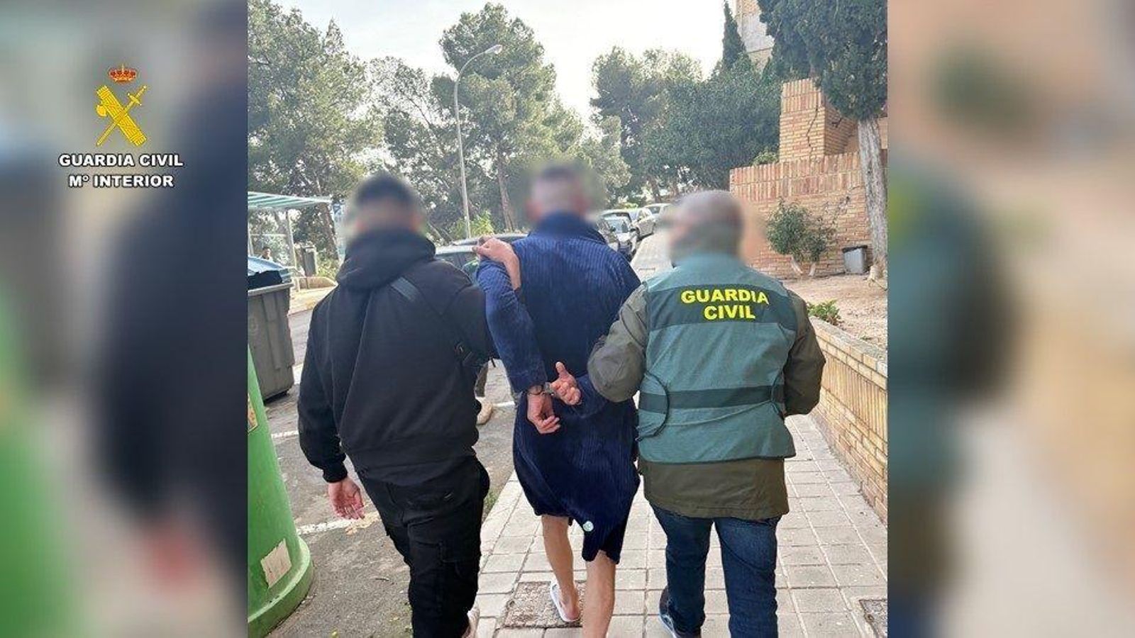 El detingut, en el momet del seu arrest per agents de la Guàrdai Civil