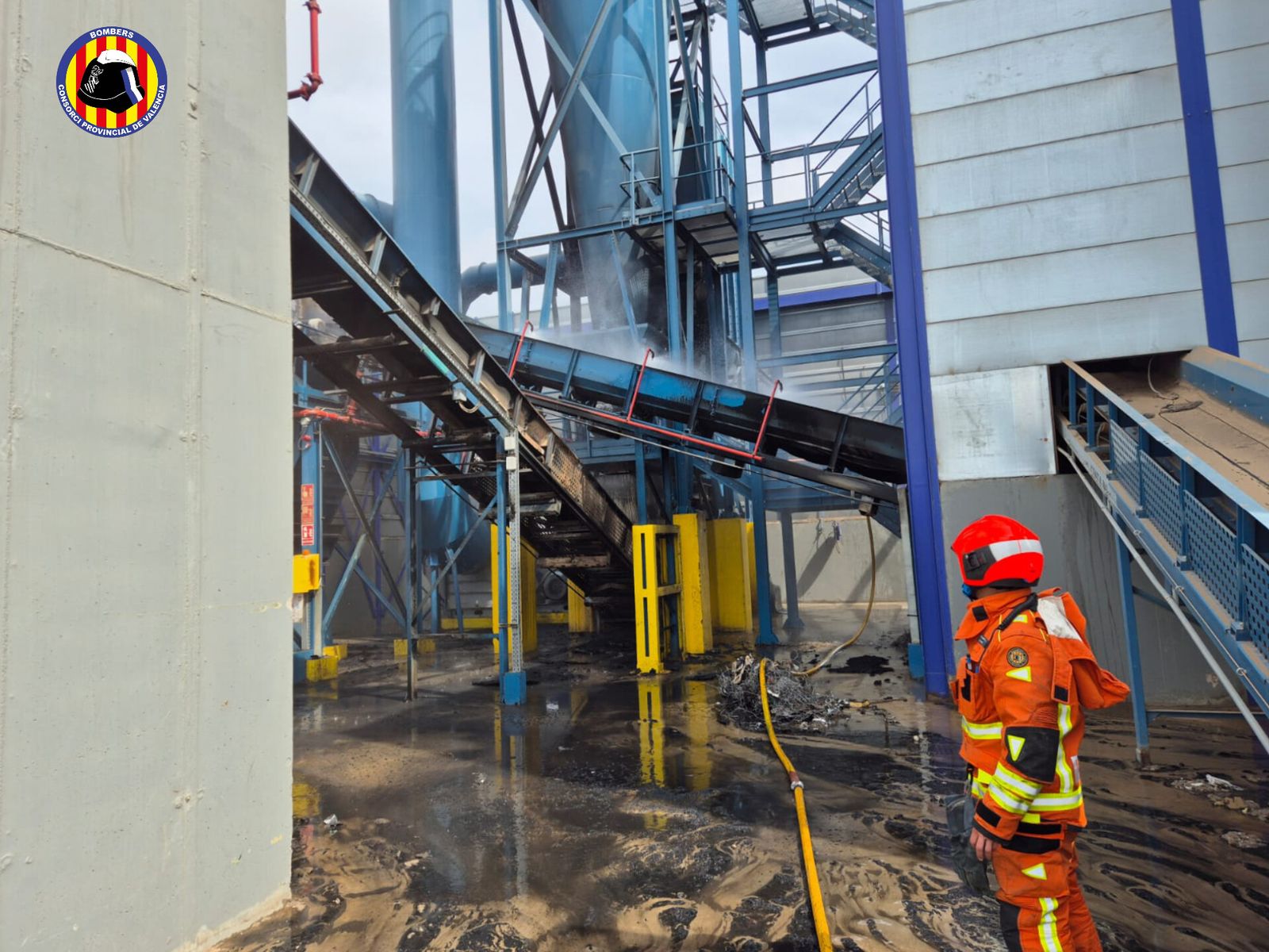 Incendi industrial a Sagunt