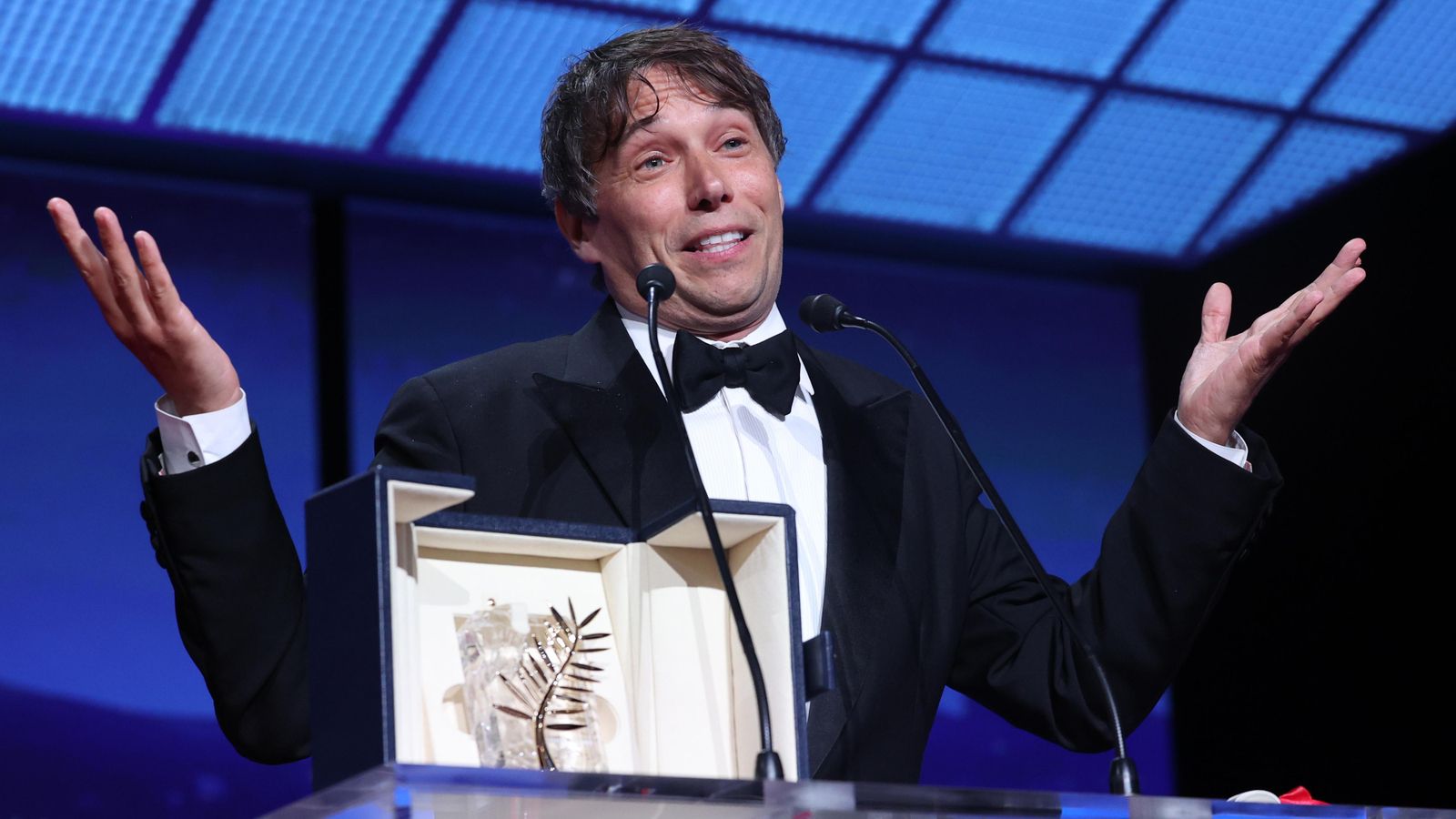 Sean Baker recull la Palma d'Or a Canes per 'Anora'