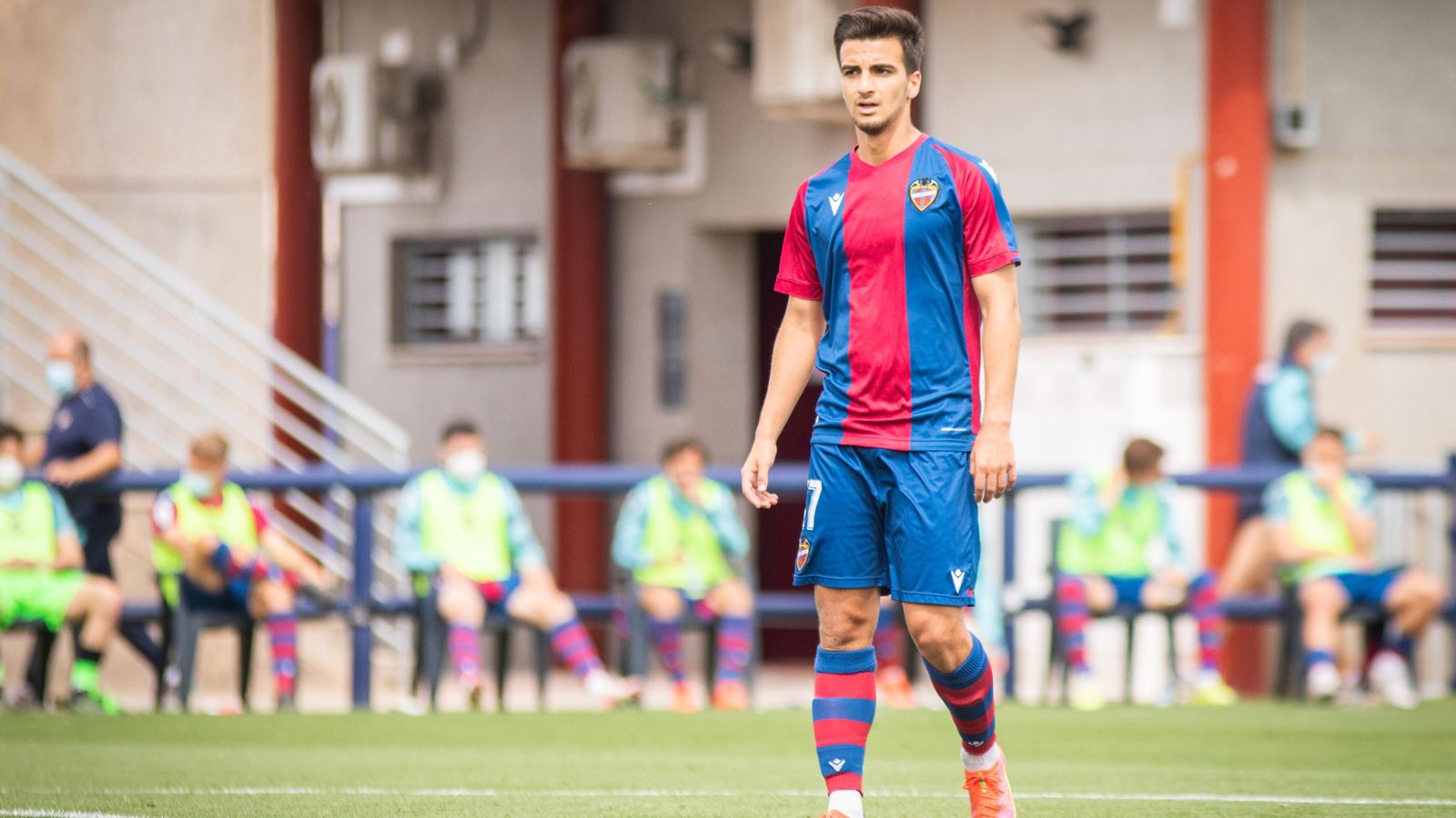 El jugador de l'Atlètic Llevant Edgar Sevikyan, durant el partit contra el Lleida