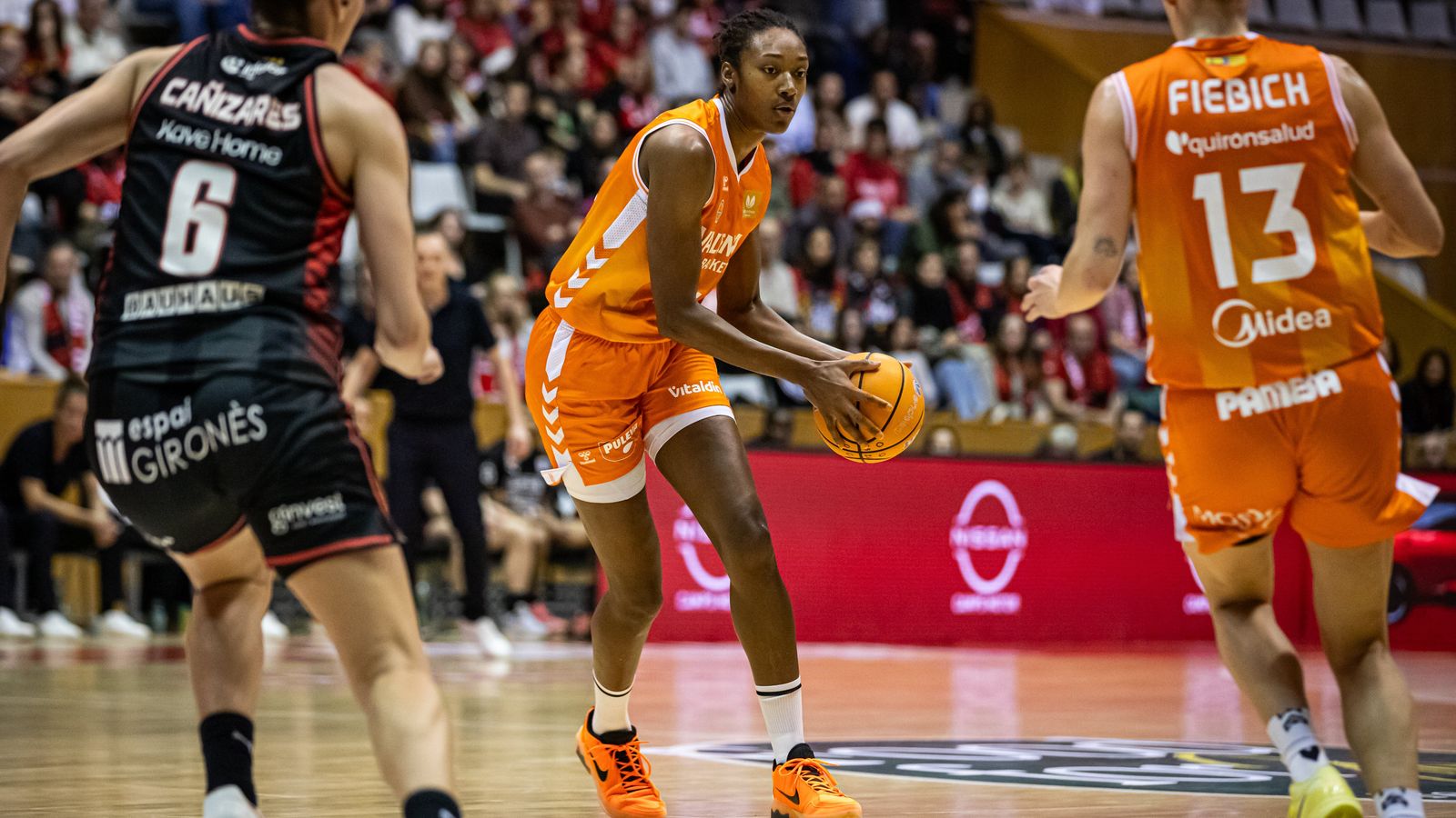 Kayla Alexander, en el partit a Fontajau