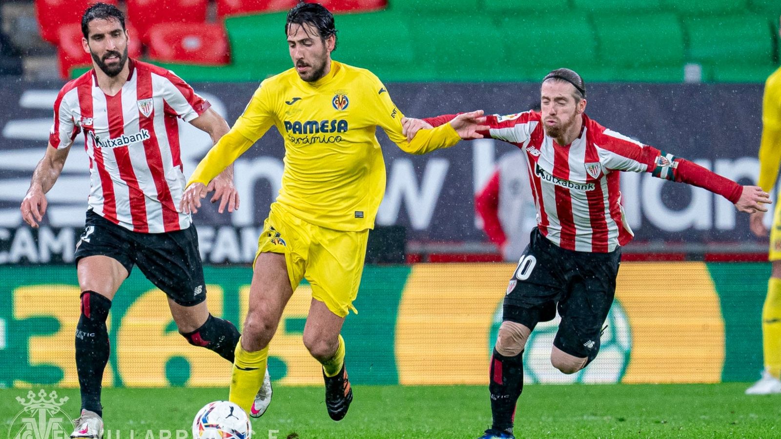 Dani Parejo en una acció en l'últim partit contra l'Athletic Club