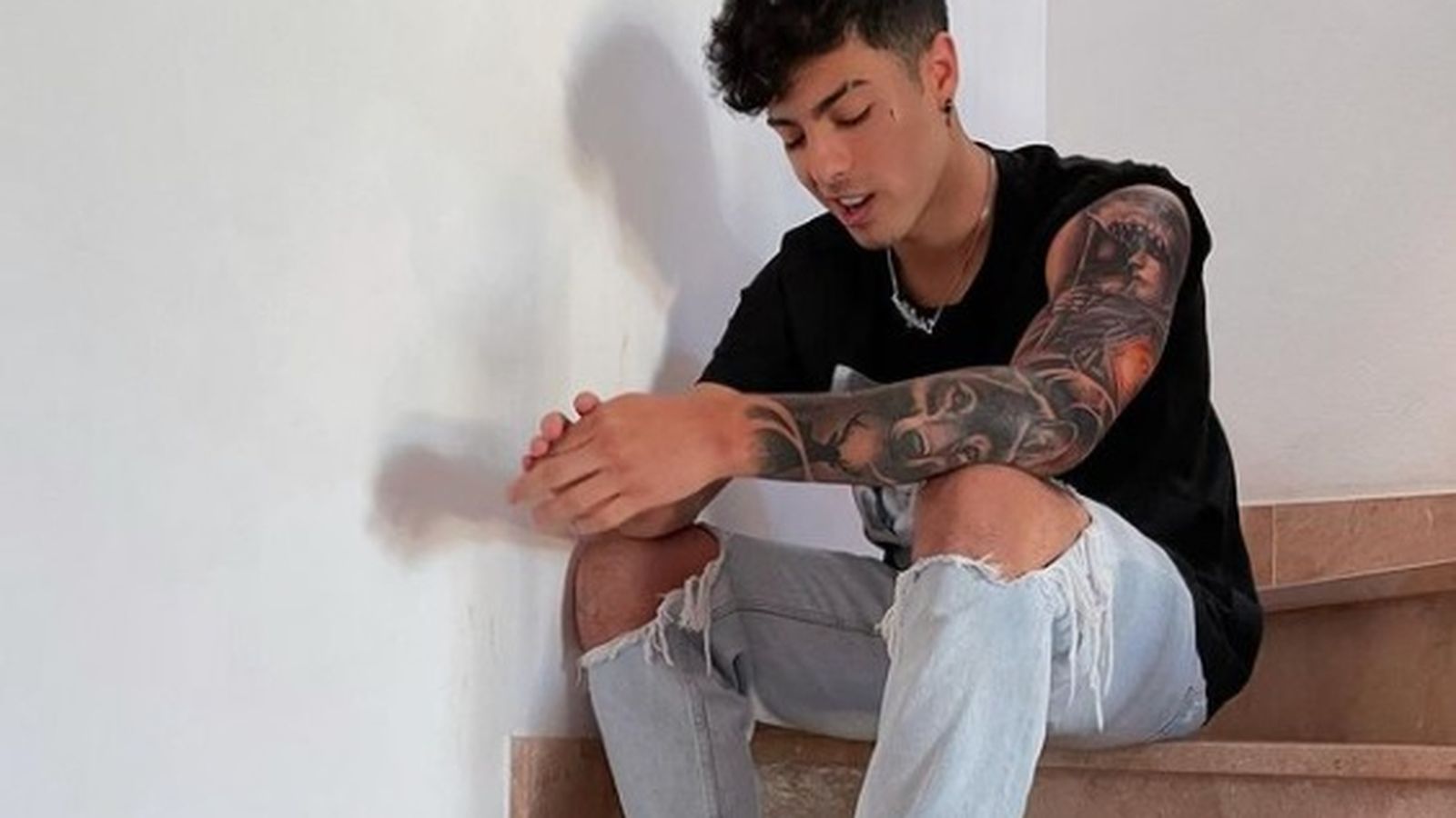 Naim Darrechi en una fotografia pertanyent al seu perfil d'Instagram