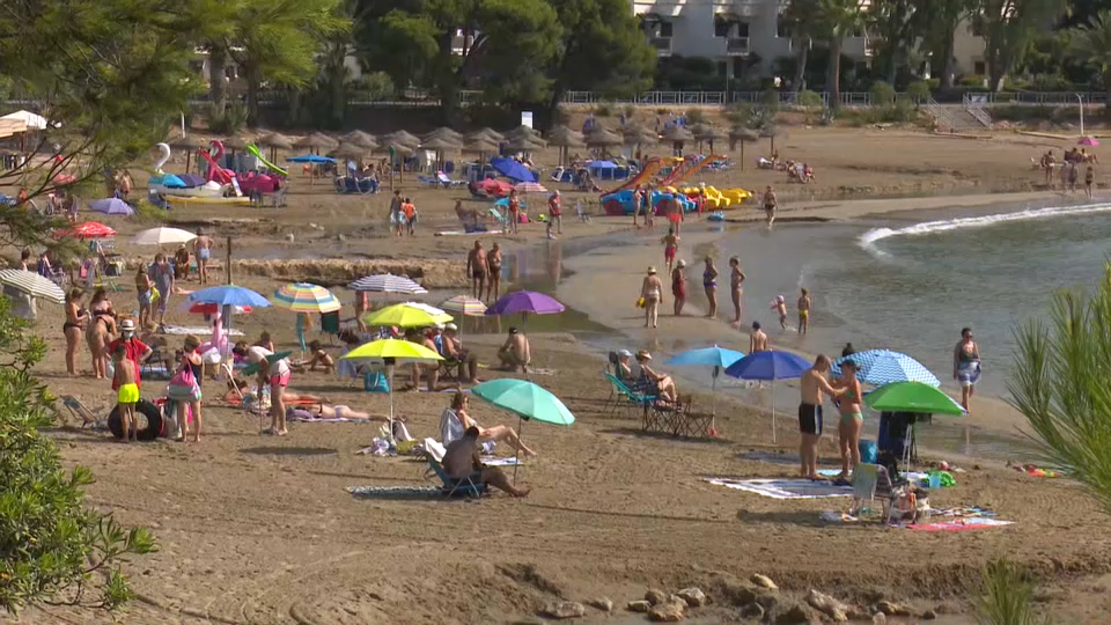 Municipis turístics davant del toc de queda