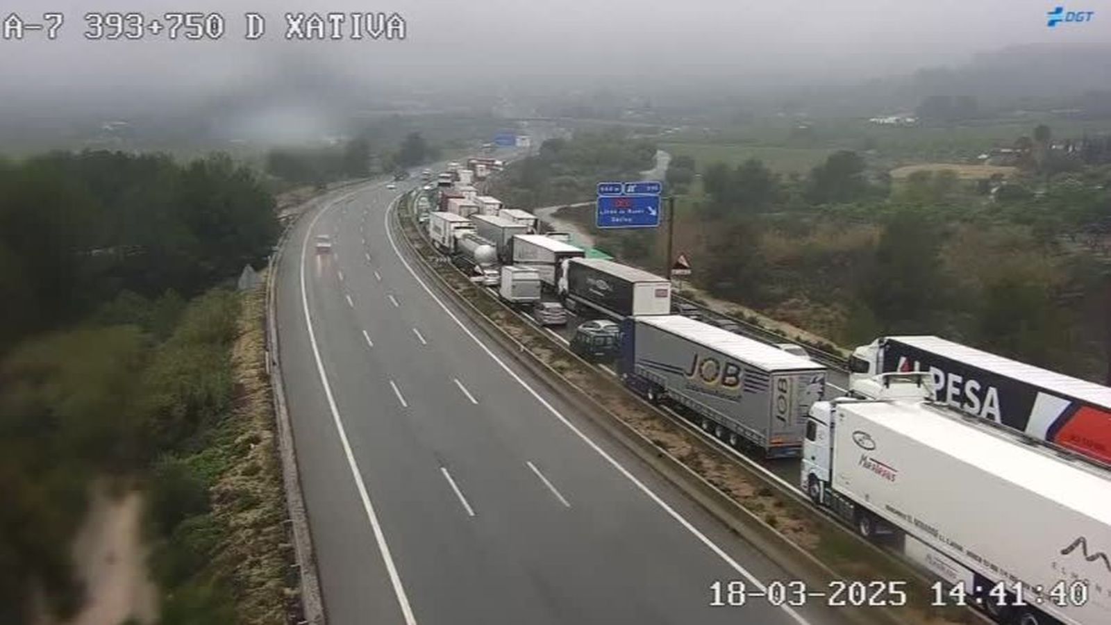 Embús que ha provocat l'accident a l'altura de Xàtiva, en sentit a Alacant